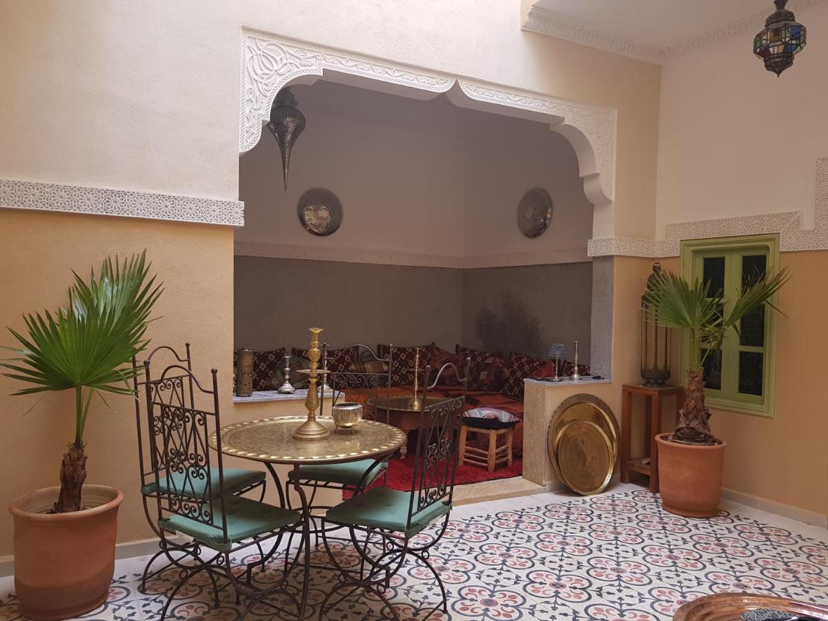 Riad la medersa Bed and Breakfast Marrakesh Exterior foto