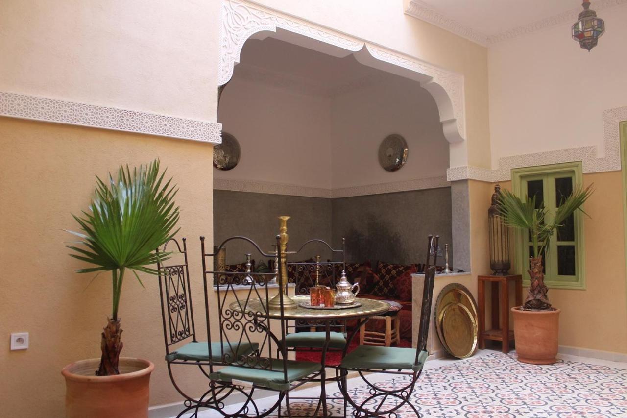 Riad la medersa Bed and Breakfast Marrakesh Exterior foto