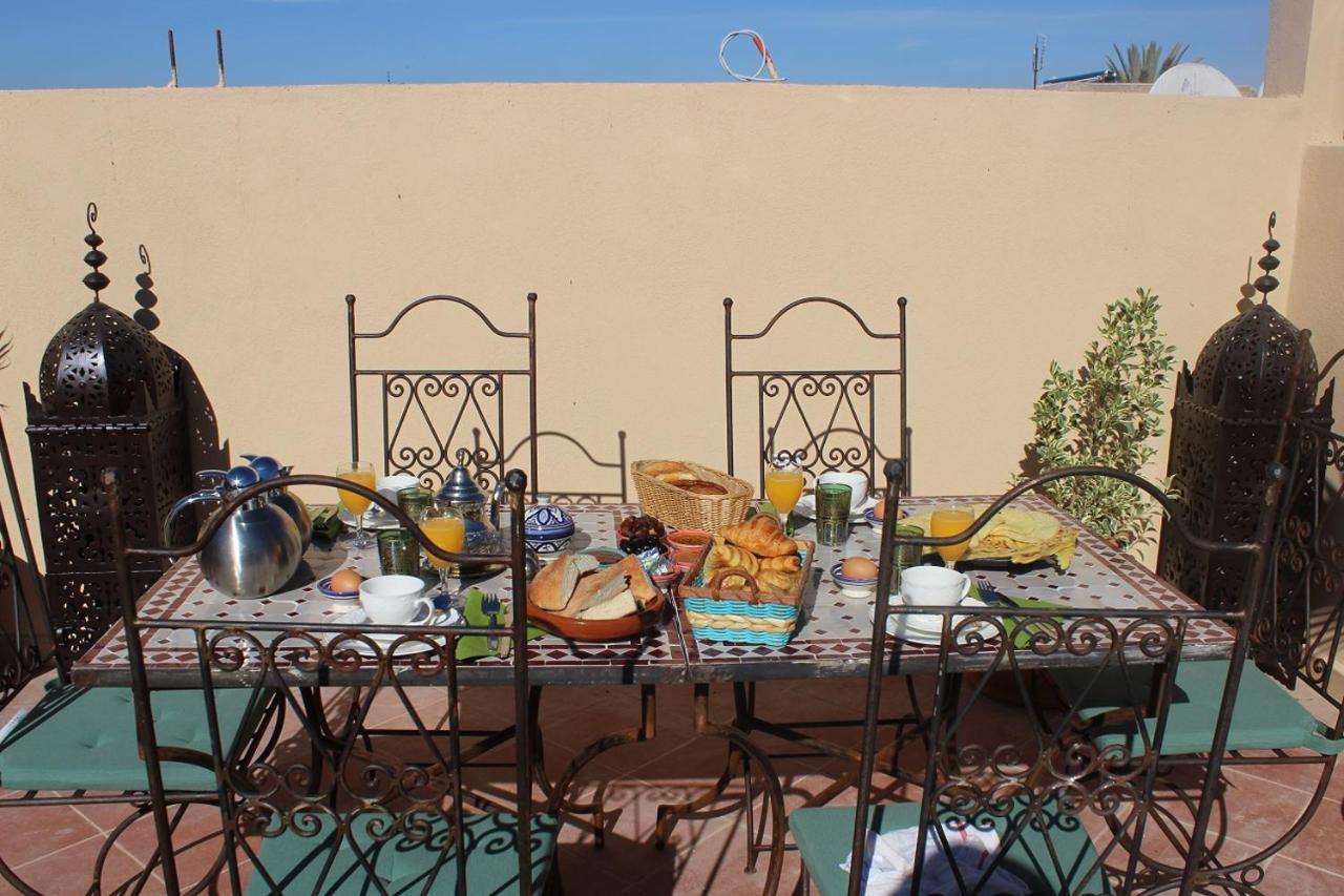 Riad la medersa Bed and Breakfast Marrakesh Exterior foto